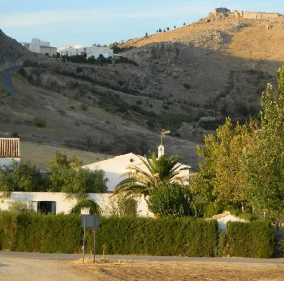 Вилла Complejo Cortijo Rural El Puntal Теба Экстерьер фото