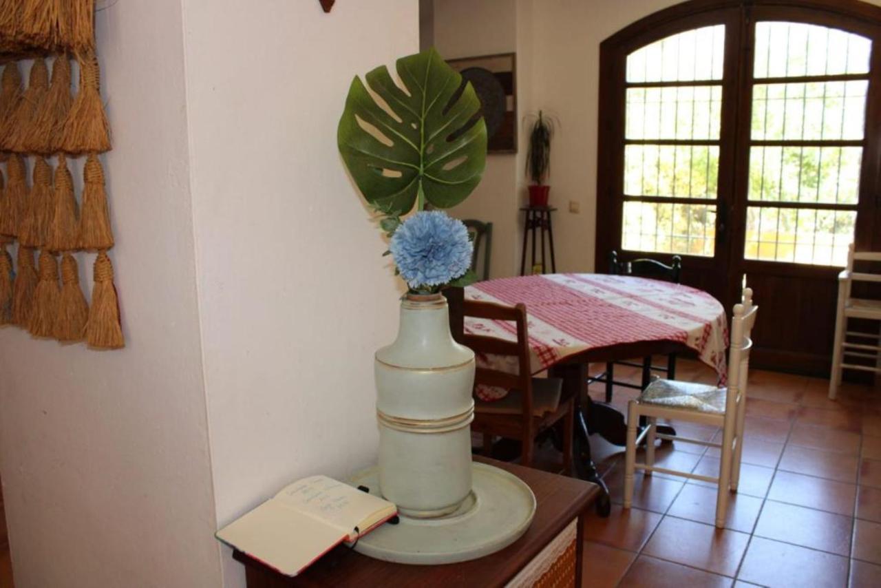 Вилла Complejo Cortijo Rural El Puntal Теба Экстерьер фото