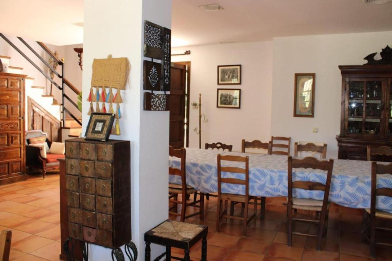 Вилла Complejo Cortijo Rural El Puntal Теба Экстерьер фото