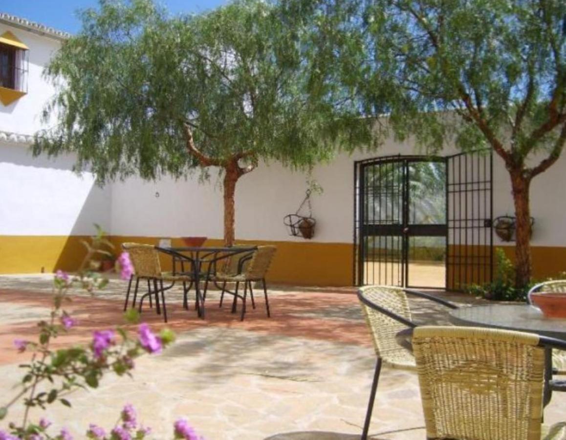 Вилла Complejo Cortijo Rural El Puntal Теба Экстерьер фото